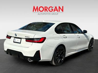 2026 BMW 3 Series — engine compartment view