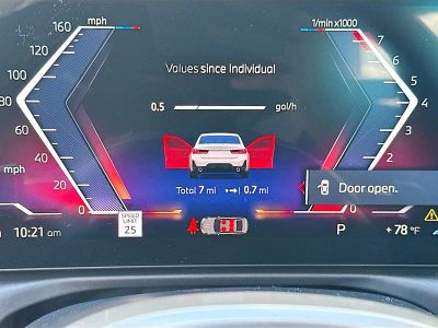 2026 BMW 3 Series — photo 9 view