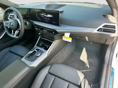 2026 BMW 3 Series — photo 24 view