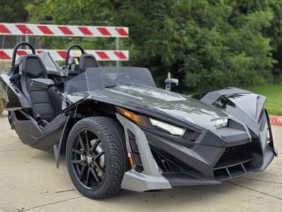 2025 Polaris Slingshot Slingshot SLR AutoDrive - Photo 1