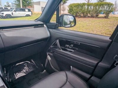 2024 Land Rover Range Rover — photo 14 view