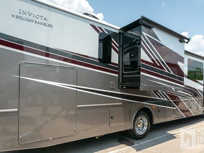 2026 Holiday Rambler Invicta - Photo 2