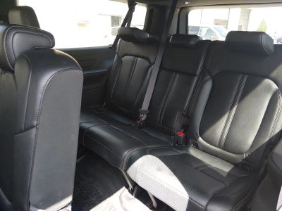 2024 Jeep Wagoneer L — photo 17 view