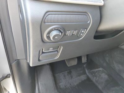 2024 Jeep Wagoneer L — photo 14 view