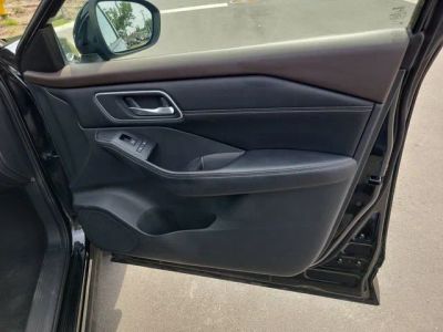 2021 Nissan Rogue — photo 38 view