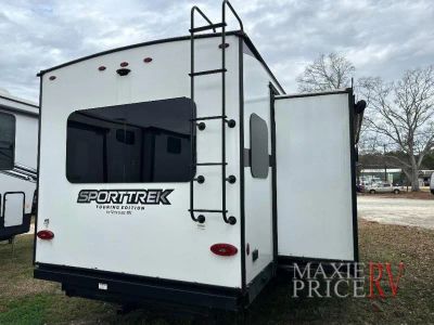 2023 Venture SportTrek Touring Edition - Photo 2