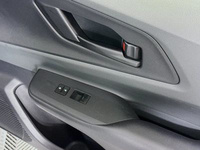 2023 Toyota Prius — photo 29 view