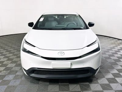 2023 Toyota Prius — photo 8 view