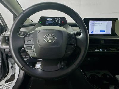 2023 Toyota Prius — photo 15 view