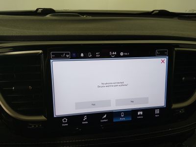 2023 Chrysler Pacifica — photo 19 view