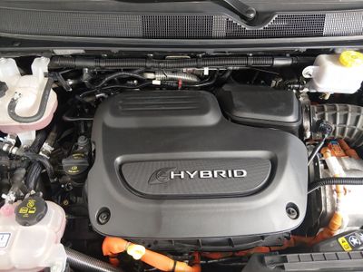 2023 Chrysler Pacifica — photo 9 view