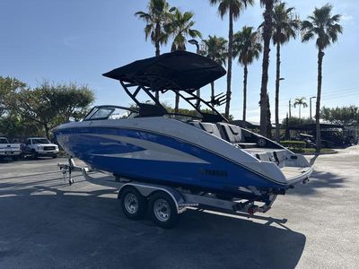 2025 Yamaha Boats 255XD - Photo 5