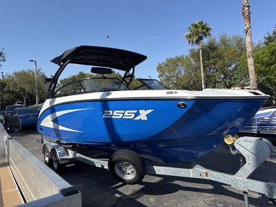 2025 Yamaha Boats 255XD - Photo 2