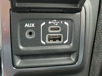 2026 Jeep Gladiator — photo 21 view