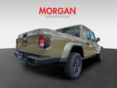 2026 Jeep Gladiator — detail view