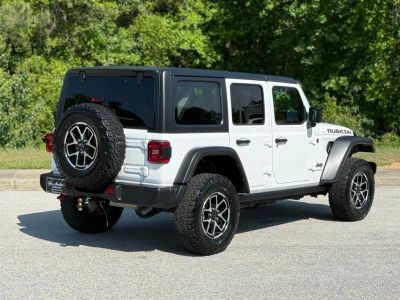 2024 Jeep Wrangler - Photo 12