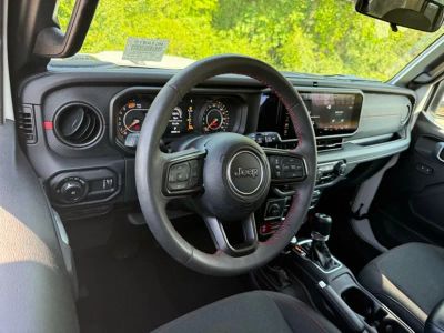 2024 Jeep Wrangler - Photo 3