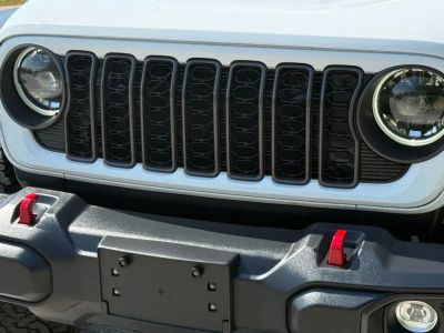 2024 Jeep Wrangler - Photo 5