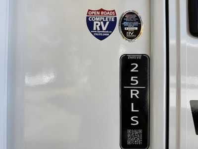 2026 Winnebago Thrive - Photo 11