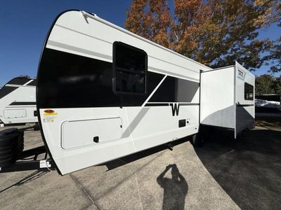 2026 Winnebago Thrive - Photo 9