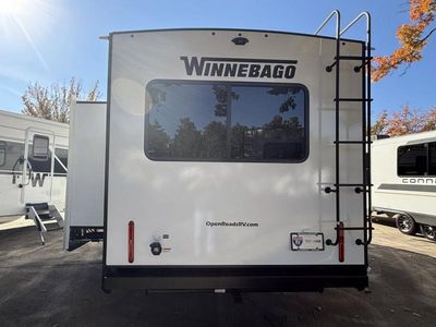 2026 Winnebago Thrive - Photo 6