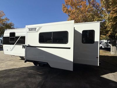 2026 Winnebago Thrive - Photo 8