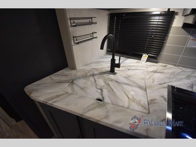 2024 Coachmen RV Apex Ultra-Lite - Photo 13
