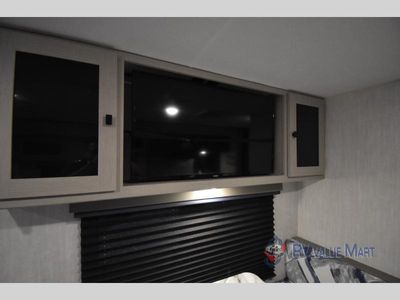 2024 Coachmen RV Apex Ultra-Lite - Photo 10