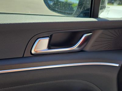 2026 Kia K5 — photo 18 view