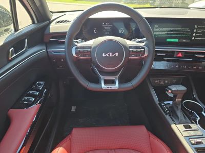 2026 Kia K5 — photo 13 view
