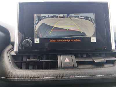 2024 Toyota RAV4 - Photo 16