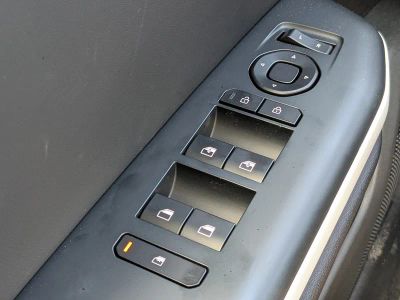2026 Kia K4 Hatchback — photo 30 view