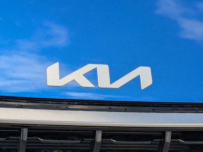 2026 Kia K4 Hatchback — photo 13 view