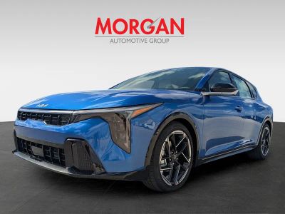 2026 Kia K4 Hatchback — photo 9 view