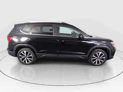 2024 Volkswagen Taos - Photo 8