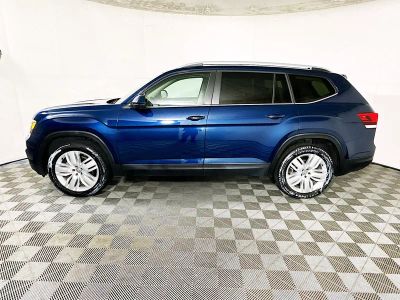 2019 Volkswagen Atlas — engine compartment view