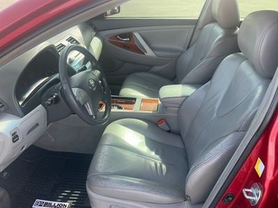 2011 Toyota Camry — photo 9 view
