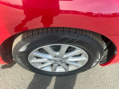 2011 Toyota Camry — photo 22 view