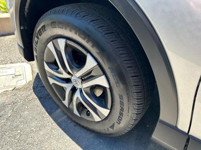 2016 Toyota RAV4 — photo 21 view