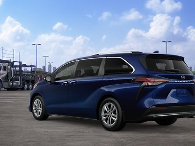2026 Toyota Sienna — photo 8 view