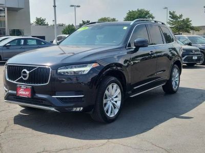 2016 Volvo XC90 — interior view