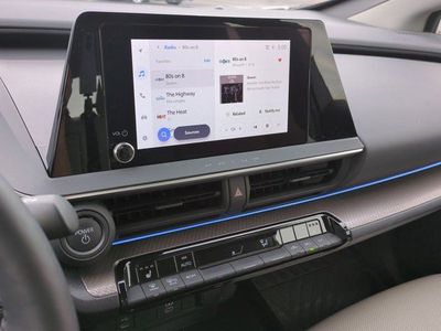 2025 Toyota Prius - Photo 11