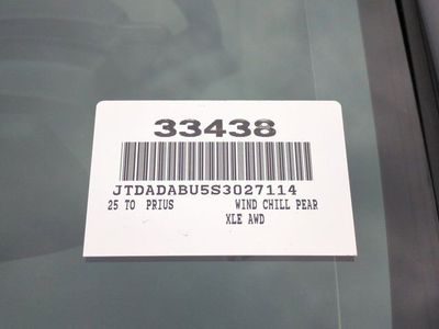 2025 Toyota Prius - Photo 18