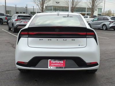 2025 Toyota Prius - Photo 6