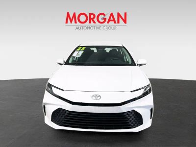 2025 Toyota Camry — photo 8 view