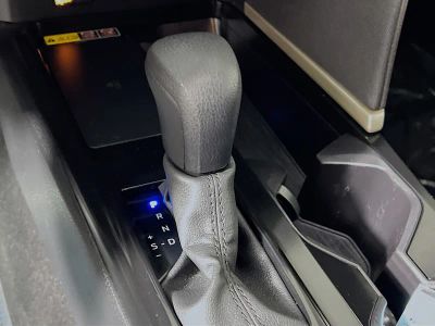 2025 Toyota Camry — photo 21 view