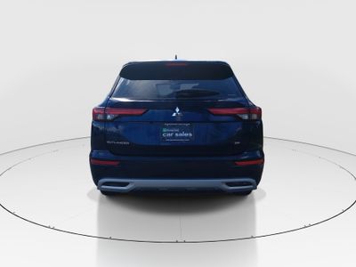 2023 Mitsubishi Outlander - Photo 6