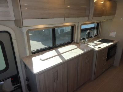 2022 Thor Motor Coach COMPASS - Photo 11