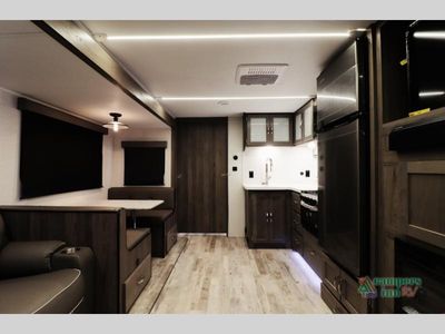 2026 Gulf Stream RV Envision - Photo 11