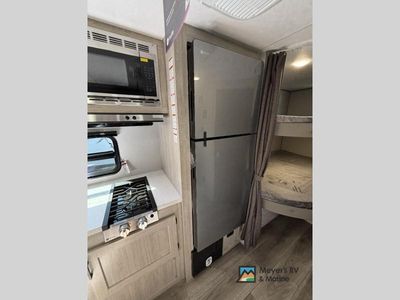 2026 Coachmen RV Catalina Summit Series 7 - Photo 17